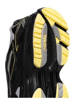 6---reebok-ltd-premier-road-ultra_23357121_54088841_1000-_no-bg
