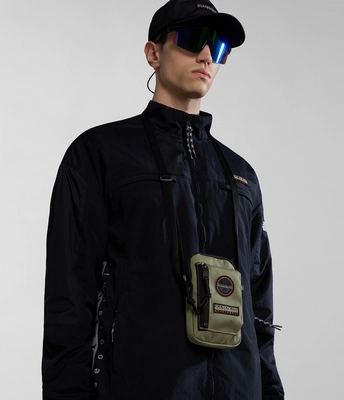 3---SS24_MAIN_MODEL_NA4H67GAE-ALT1