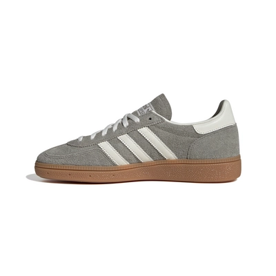 IG1966_5_FOOTWEAR_Photography_Side Medial Center View_white
