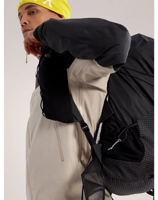 F24-X000007082-Beta-AR-Jacket-Black-Rune-Pit-Zip