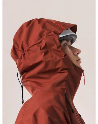 F24-X000009681-Beta-SL-Jacket-Sequoia-Solaris-Hood