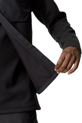 Ms-Pace-Hybrid-Vest_True-Black_840007_900_DET_2679_low