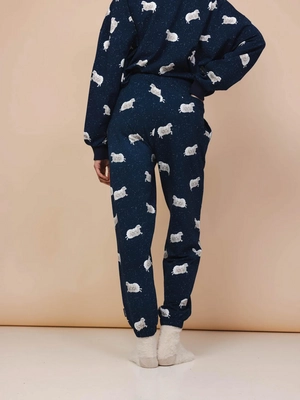 3---FW24_CountingSheep_RelaxedSweater_menandwomen_5