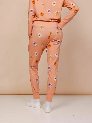 3---FW24_FlowerPower_regularsweater_Women_6