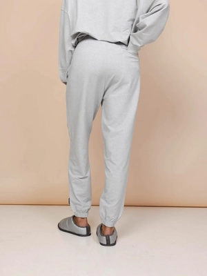 4---FW24Grey_relaxedsweater_men_4