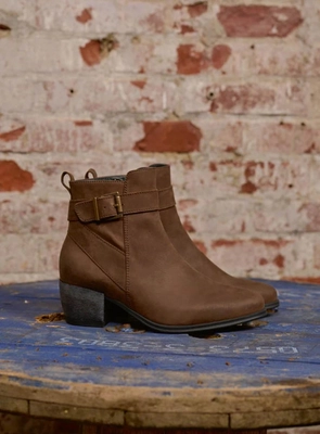 wolky-laarzen-02884-zavalla-hv-12300-bruin-nubuck-sfeer