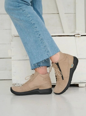 wolky-hoge-veterschoenen-06606-why-11125-safari-nubuck-detail