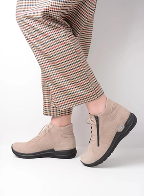 wolky-hoge-veterschoenen-06606-why-11125-safari-nubuck-sfeer