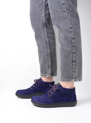 7---wolky-hoge-veterschoenen-08100-kansas-lady-xw-11600-paars-nubuck-sfeer.-756x1024