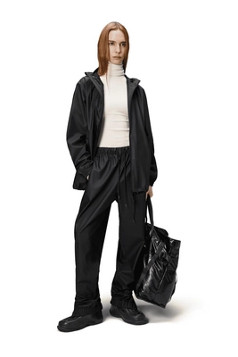 18560_black_aw24_women_3