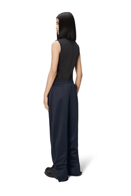 3---21790_navy_AW24_women_2