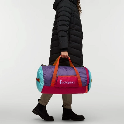 8---1200x1200png-F24Ligera45LDuffelBagDelDia_006_1100x