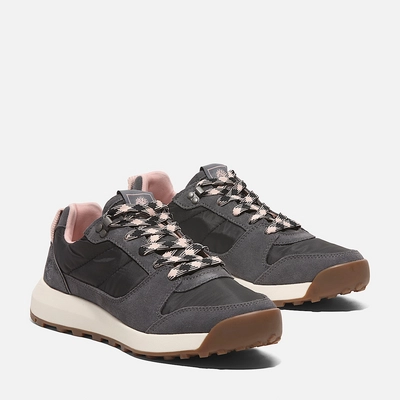 3---Retro-Swift-Low-LaceUp-Trainer-for-Women-in-Black (2)