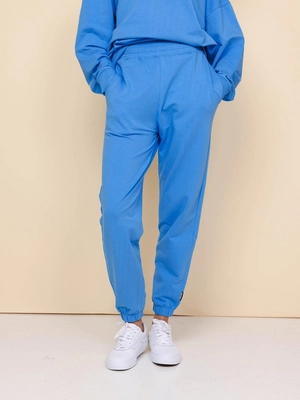 4---FW24_Blue_RelaxedSweaterPants_6