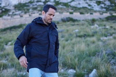 2---virga-iso-long-jacket-black (1)