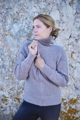 2---essential-nautic-cardigan-mid-beige (1)