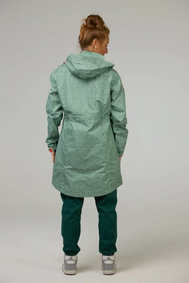 3---DucksdayStudioRaincoatwomanManu_8_b61110b9-e669-408b-ae3b-3d9a9bb4cadf