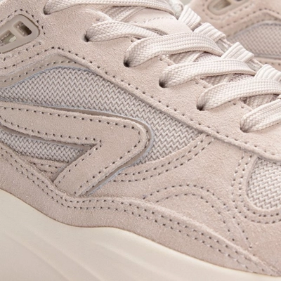 w-glide-light-bone_-light-bone_off-white-light-gum-5