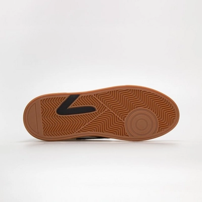 court-white-black-darkgum-4