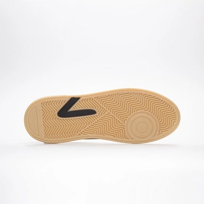 court-bone-offwhite-black-milkygum-4