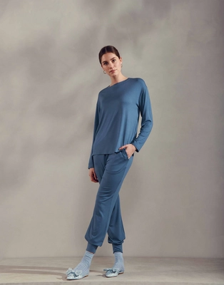 3---denna_uni_top_long_sleeve_bijou_blue_101210_277_lr_s1_p