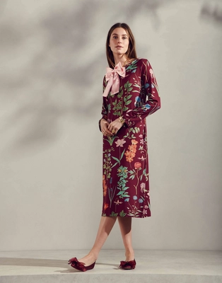 3---titia_marigold_nightdress_long_sleeve_burgundy_101787_275_lr_s1_p