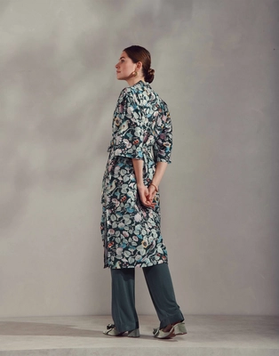 4---ilona_aleste_kimono_slate_grey_101800_662_lr_s2_p