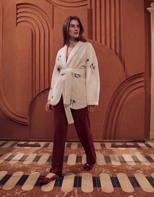 5---iris_embroidery_kimono_short_vanilla_101807_292_lr_s3_p