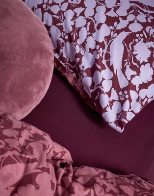 6---rosie_duvet_cover_purple_heather_101850_666_lr_s2_p