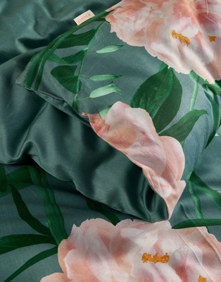 3---dorothea_duvet_cover_soft_teal_101870_661_lr_d2_p