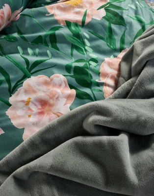 7---dorothea_duvet_cover_soft_teal_101870_661_lr_s4_p