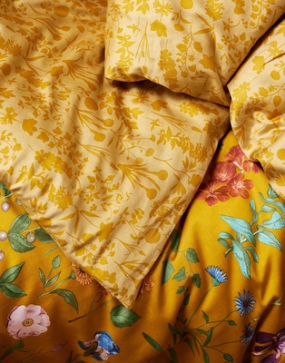 2---Marigold_Duvet_cover_Flower_ochre_101876_665_LR_D1_P