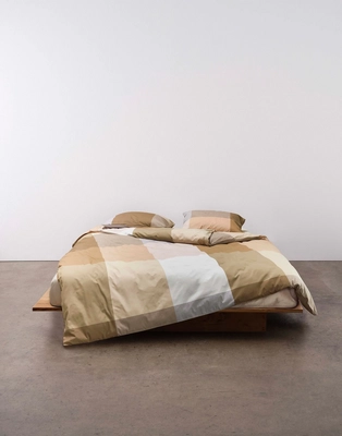 3---erliv_duvet_cover_dark_coral_101880_670_lr_s1_p
