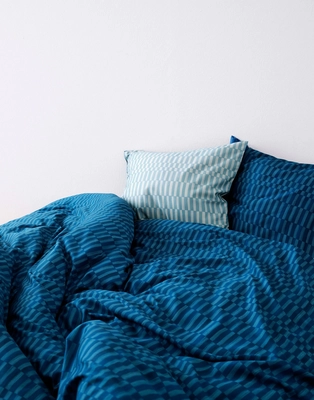 2---sillia_duvet_cover_aquamarine_101884_630_lr_d2_p