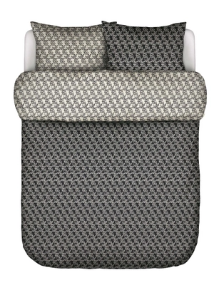 3---monogram_duvet_cover_black_101886_105_lr_p21_p