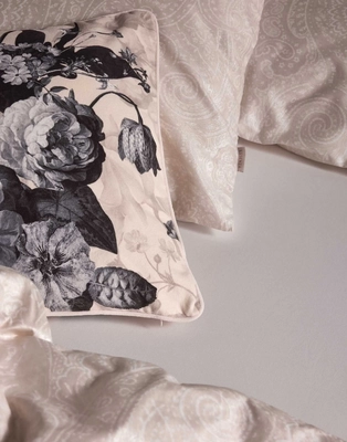 5---fabrice_duvet_cover_ivory_101892_146_lr_s4_p