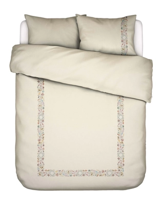 5---veroniq_duvet_cover_vanilla_101904_292_lr_p21_p.webp