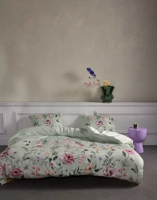 5---romee_duvet_cover_sage_green_101915_354_lr_s1_p