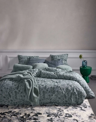 6---maribel_duvet_cover_green_101890_140_lr_s2_p