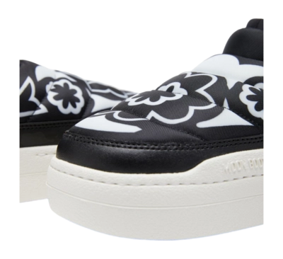 4---moon-boot-park-soft-flower-print-black-sneakers_23538471_54573080_1000-_no-bg