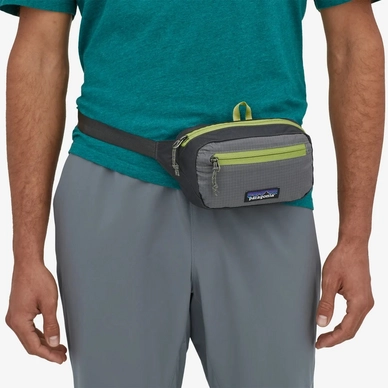 2---Heuptas Patagonia Ultralight Black Hole Mini Hip Pack Forge Grey-2