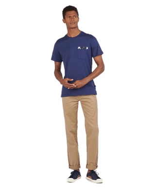 2---MTS0828BL46_SS21_getthelook_model_1