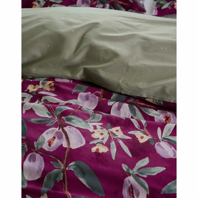 2---Plums_perfect_Duvet_cover_Multi_100055_165_LR_D1_P