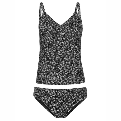 2---Protest-Amira-True-Black (1)