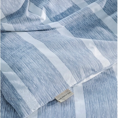 2---WALRA_DC_STRIPEALONG_240X240_BLUE_DE_1_LR