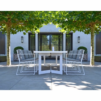 2---2019 Borek Alu Samos chair Wolterinck - Dekton Arta table Studio Borek (front view panorama)-1_preview