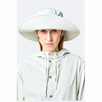 2003_offWhite_women_1