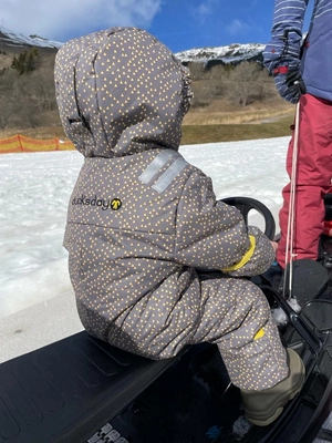DucksdaybabysnowsuitPuck_1