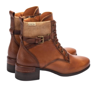 30-W6W-8953C1_250_Pikolinos_MALAGA_BRANDY_full-_no-bg