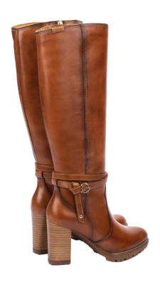 30-W7M-9584_250_Pikolinos_CONNELLY_BRANDY_full-_no-bg